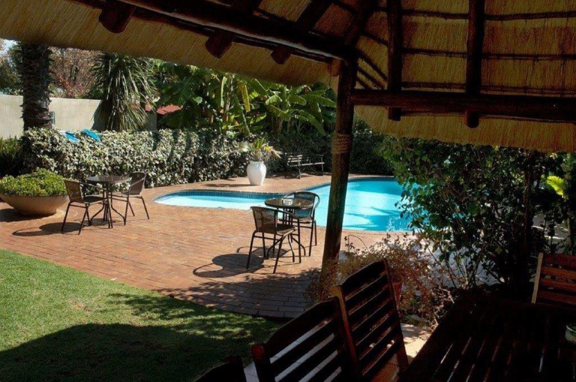Margaret'S Place Johannesburg Exterior photo